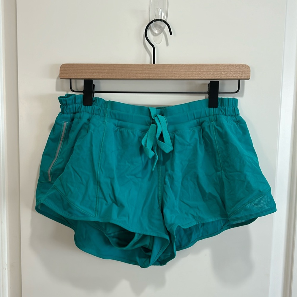 Teal Lululemon Hotty Hot 2.5 Shorts!